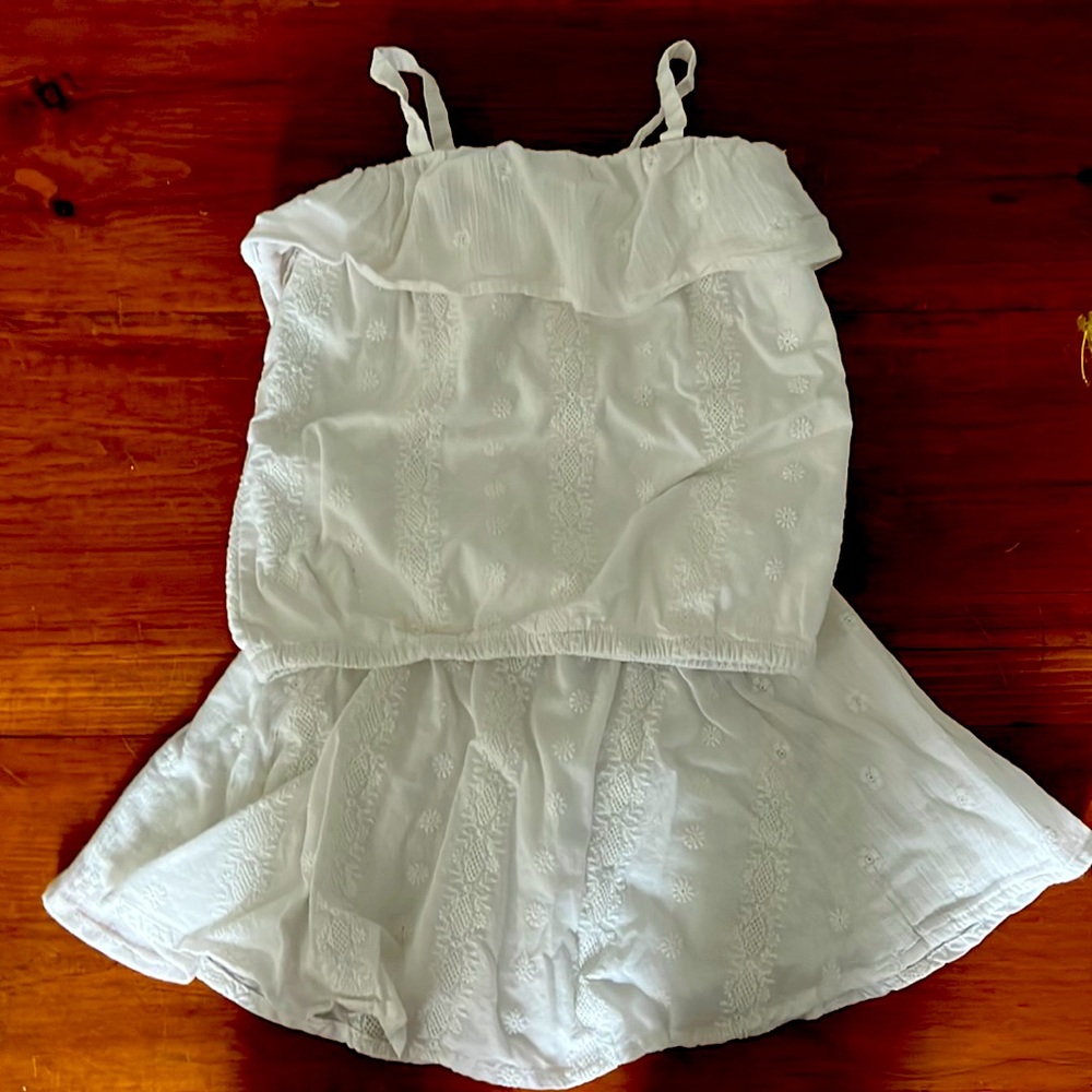 Genuine Kids white outfit